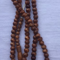 Naqshbandi Brown Tasbih – 100 Beads (6mm) with Cyprus-Style Separators