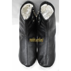 Leather Socks for Winter – Black Khuffs Made with Fur from Italian Sheep Leather | موسم سرما کے لیے خاص فر والے لیدر ساکس  – اطالوی بھیڑ کی کھال سے بنے سیاہ خف
