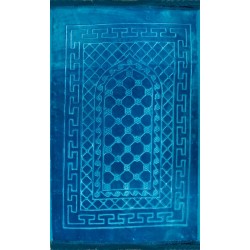 Double Layered Sea Blue Velvet Prayer Rug | ڈبل لیئرڈ سی بلو ویلوٹ جائے نماز