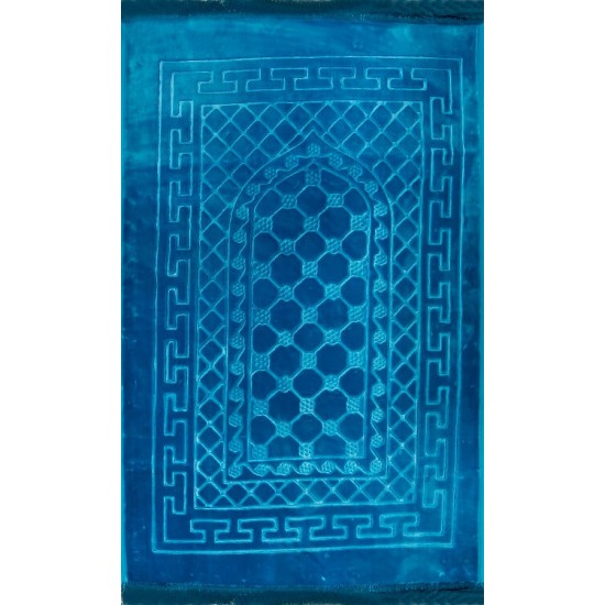 Double Layered Sea Blue Velvet Prayer Rug | ڈبل لیئرڈ سی بلو ویلوٹ جائے نماز